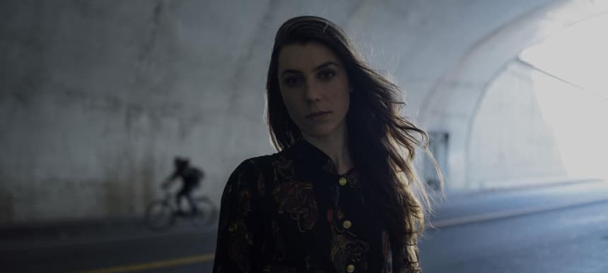 Julia Holter Photo Credit Tonje Thilesen DSC04237 72dpi