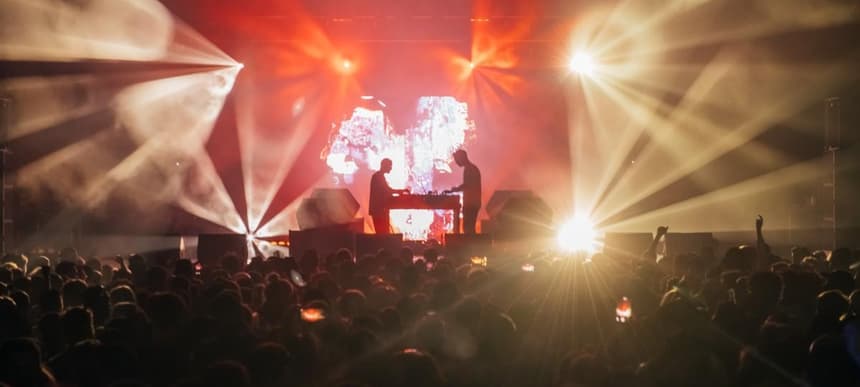 LOVEBOX 2018 Fanatic Andy Hughes 7 1200 800 75