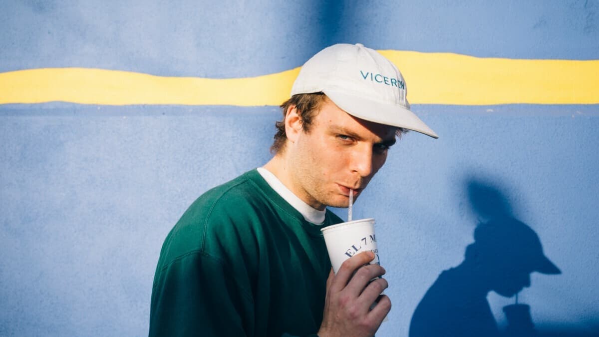 viceroy cigarettes hat Post by Wiz Khalifa on X: Mood weather look. 1964 MEN GOLF VICEROY CIGARETTES