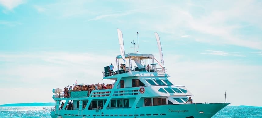 Hideout boat parties