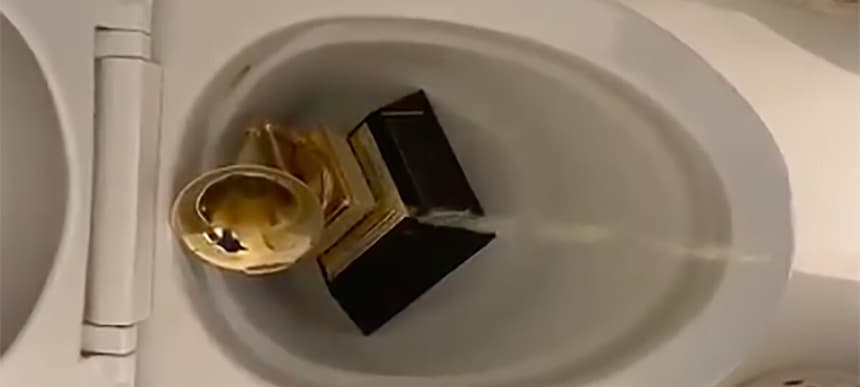 Kanye west peeing grammy