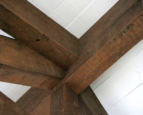 Bandsawn Ceiling box beams with complex joint