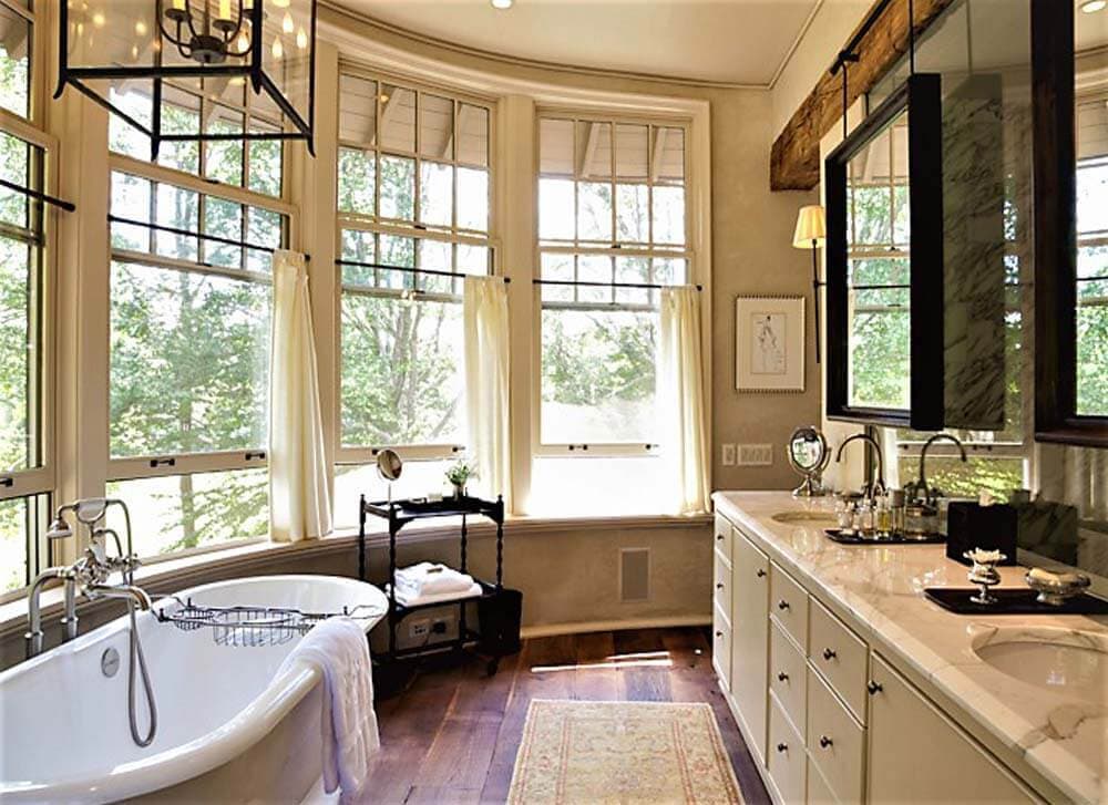 Reclaimed wood floor in Tryon North Carolina bathroom.