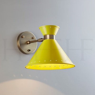 Tom Wall Light with switch, Giallo