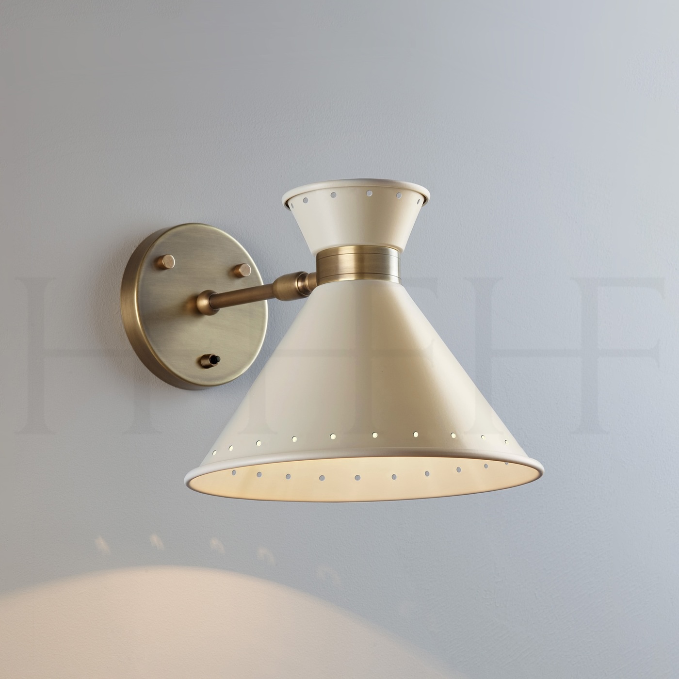 Hector Finch | Tom Wall Light with switch