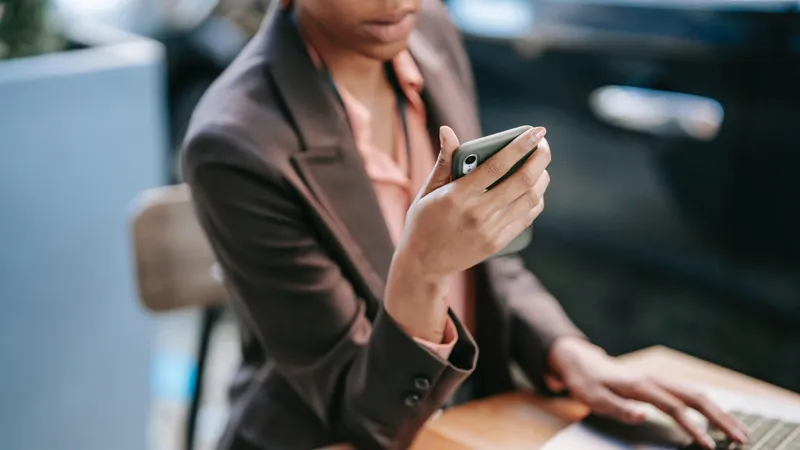 WhatsApp Business landline