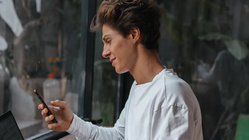 Softphones vs VoIP