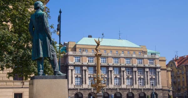 Am 7. April 1348 wurde die erste deutschsprachige Universität gegründet - in Prag. | FAST LTA
