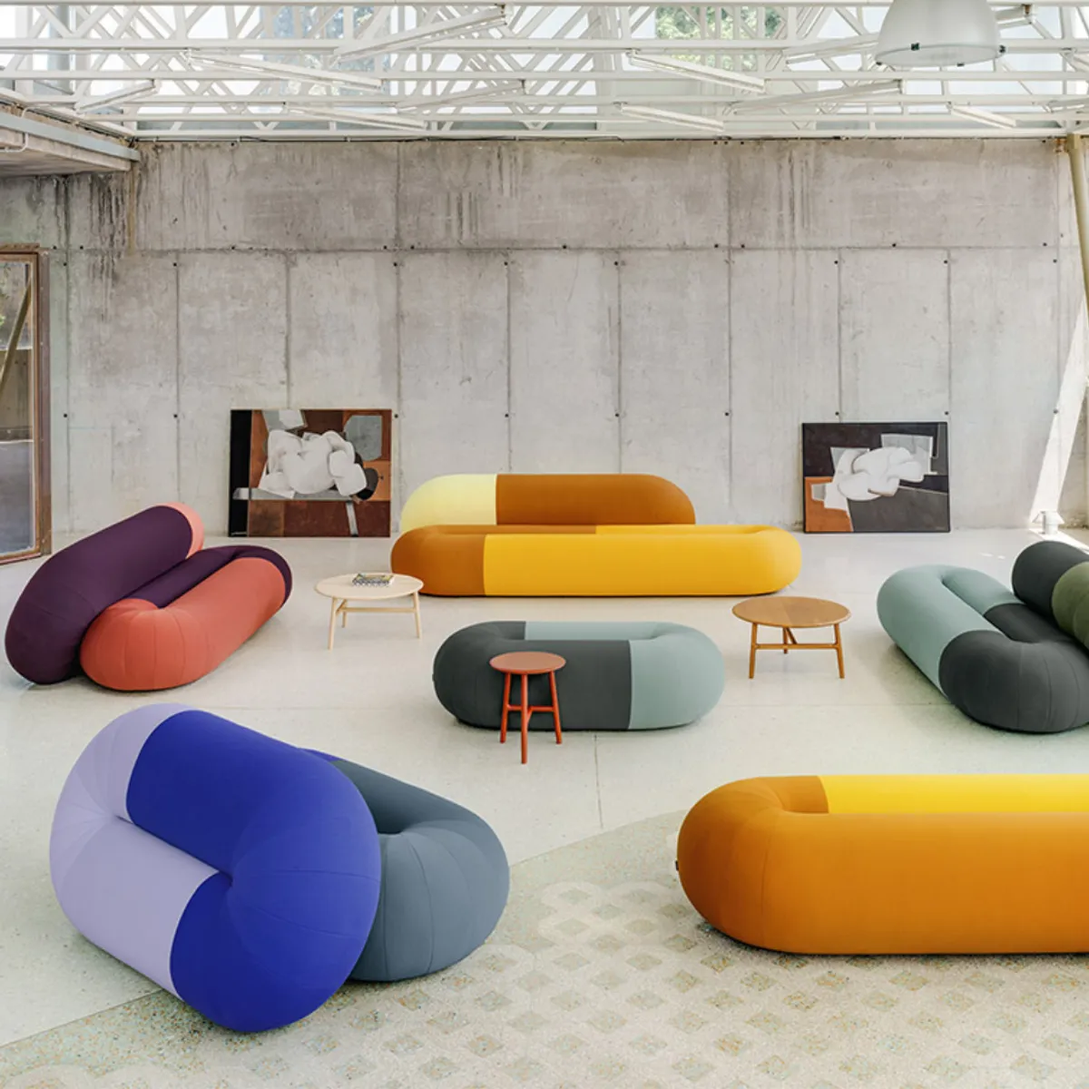 Loop sofa | Inside Out Contracts