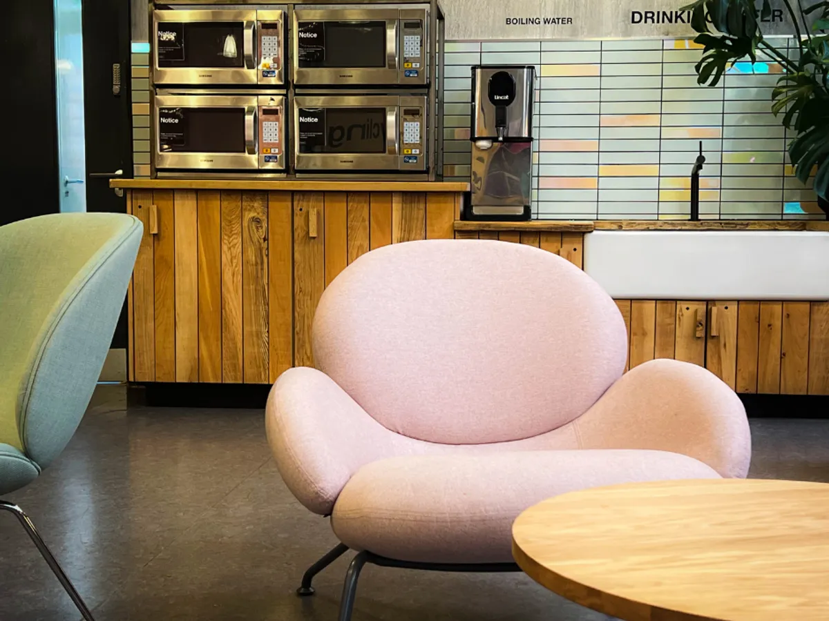 Sweet Curves 6 Delicious Modern Chair Inside Out Contracts