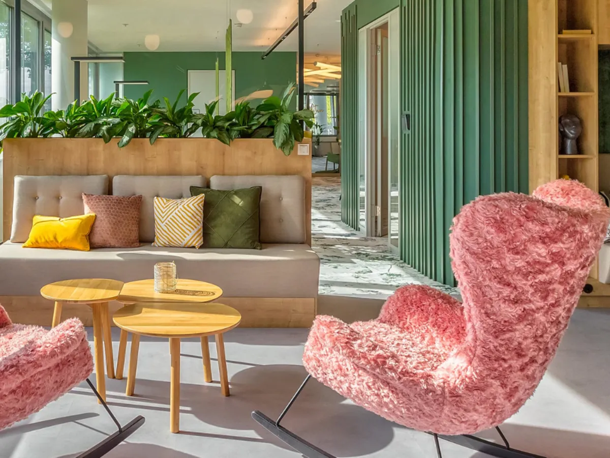 Sweet Curves 6 Delicious Modern Chair Inside Out Contracts