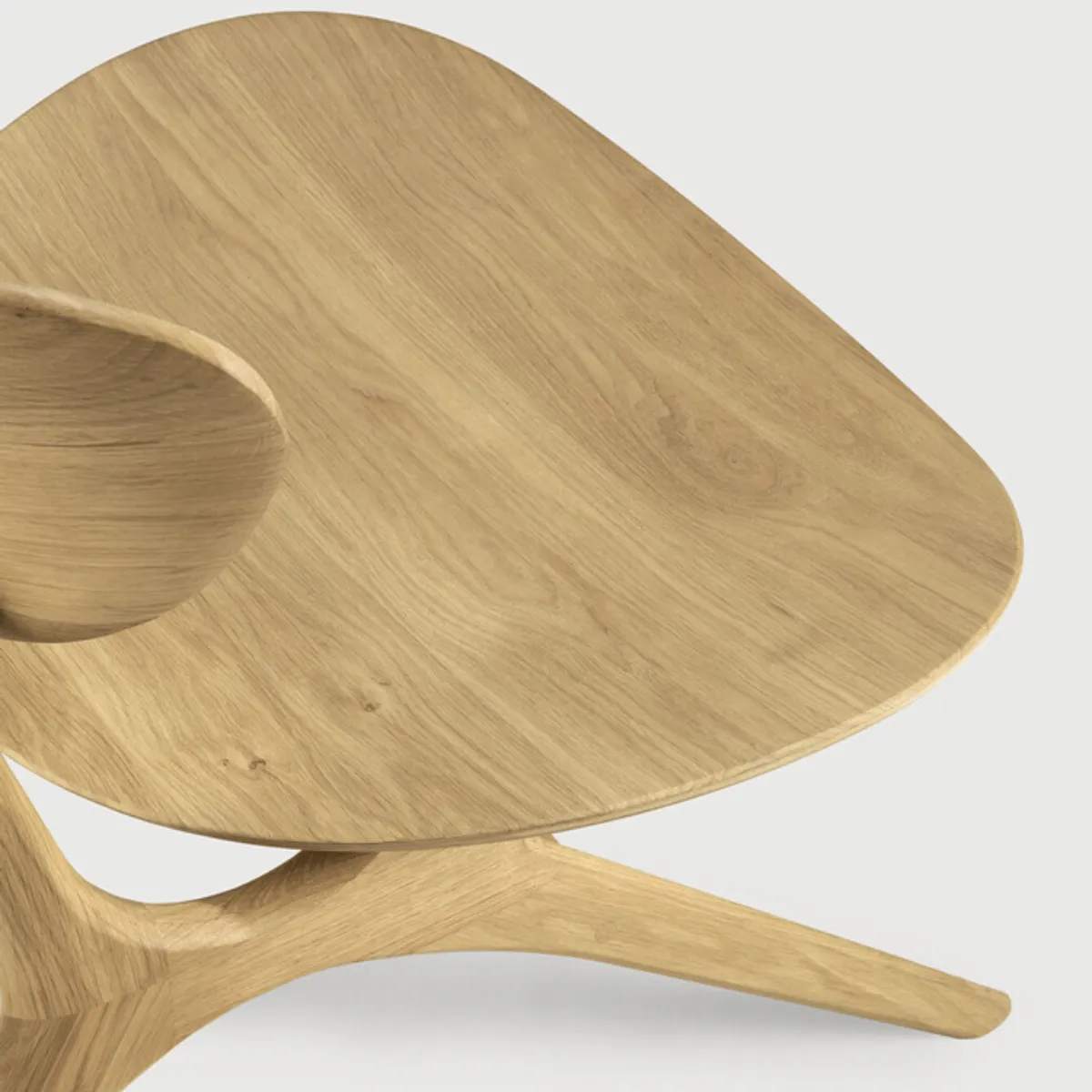 Sheldon lounge chair | Inside Out Contracts