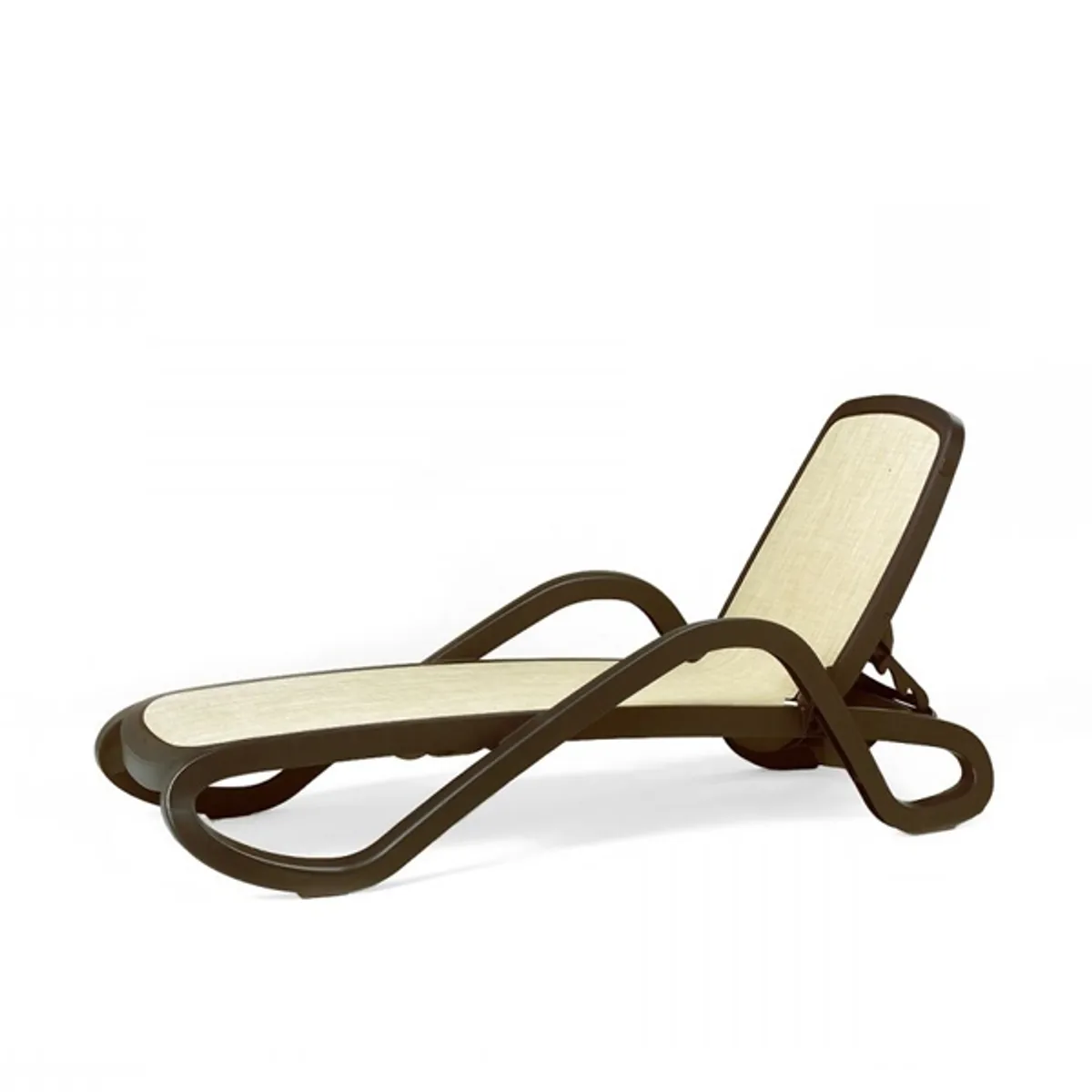 Alfa lounger with arms Inside Out Contracts2