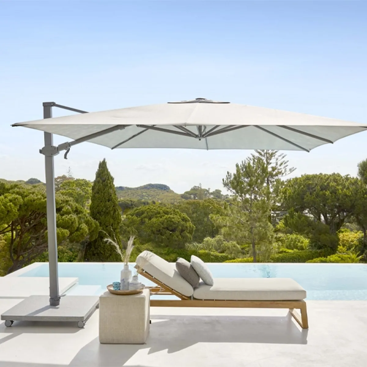 Anya cantilever parasol Inside Out Contracts4