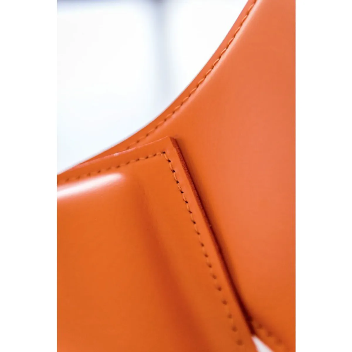Apelle Hide Leather Chair Detail Inside Out Contracts 014