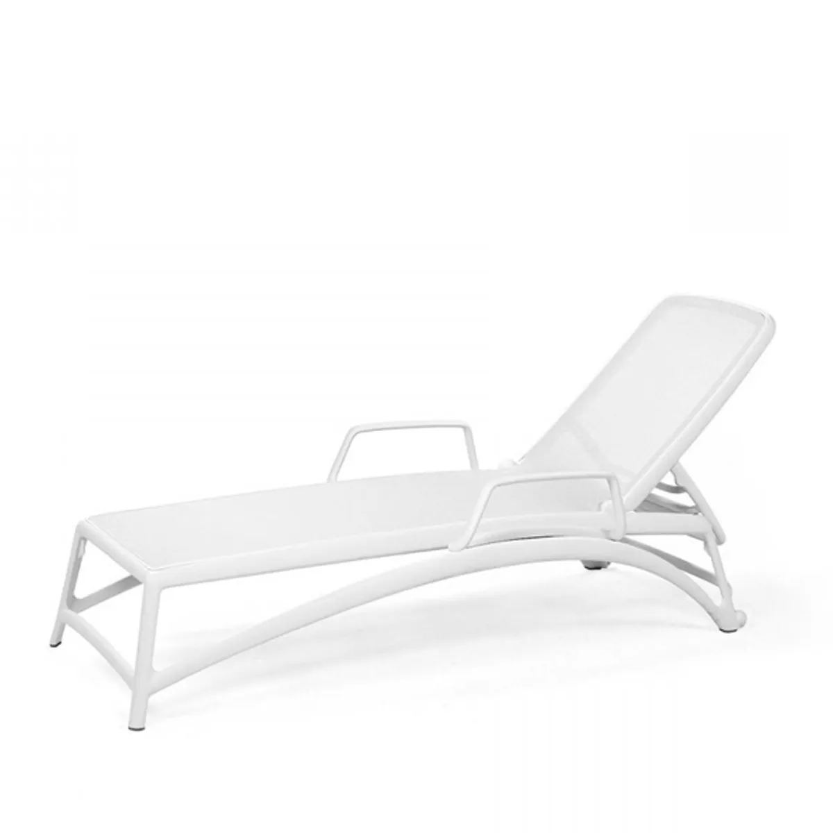 Atlantico lounger with arms Inside Out Contracts4