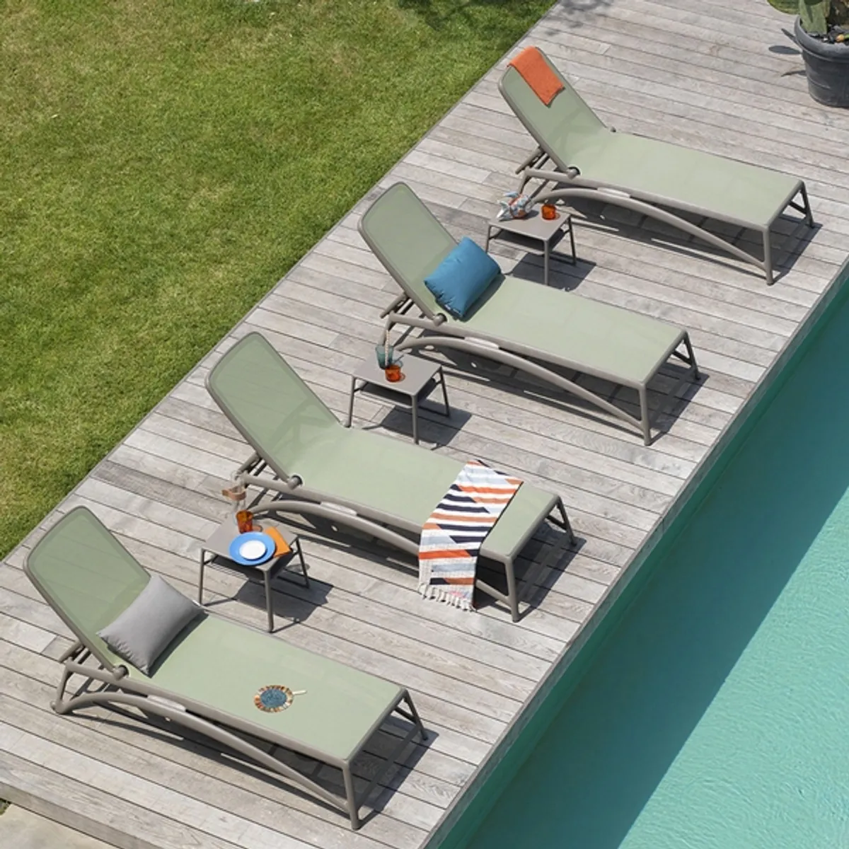 Atlantico lounger Inside Out Contracts4