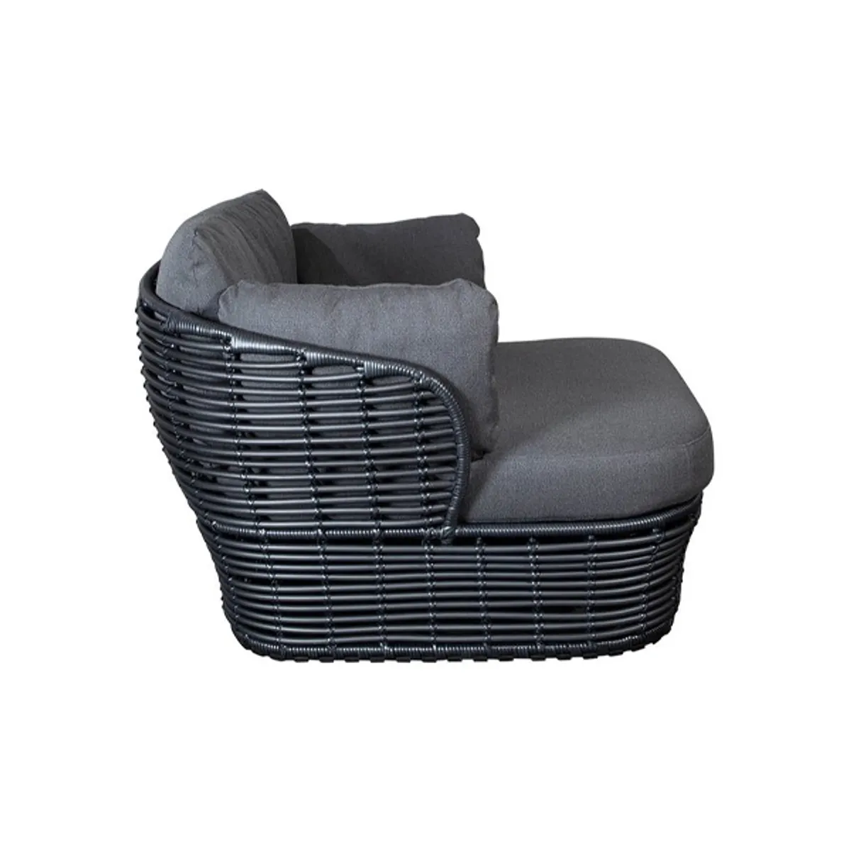 Bernita lounge chair Inside Out Contracts 7