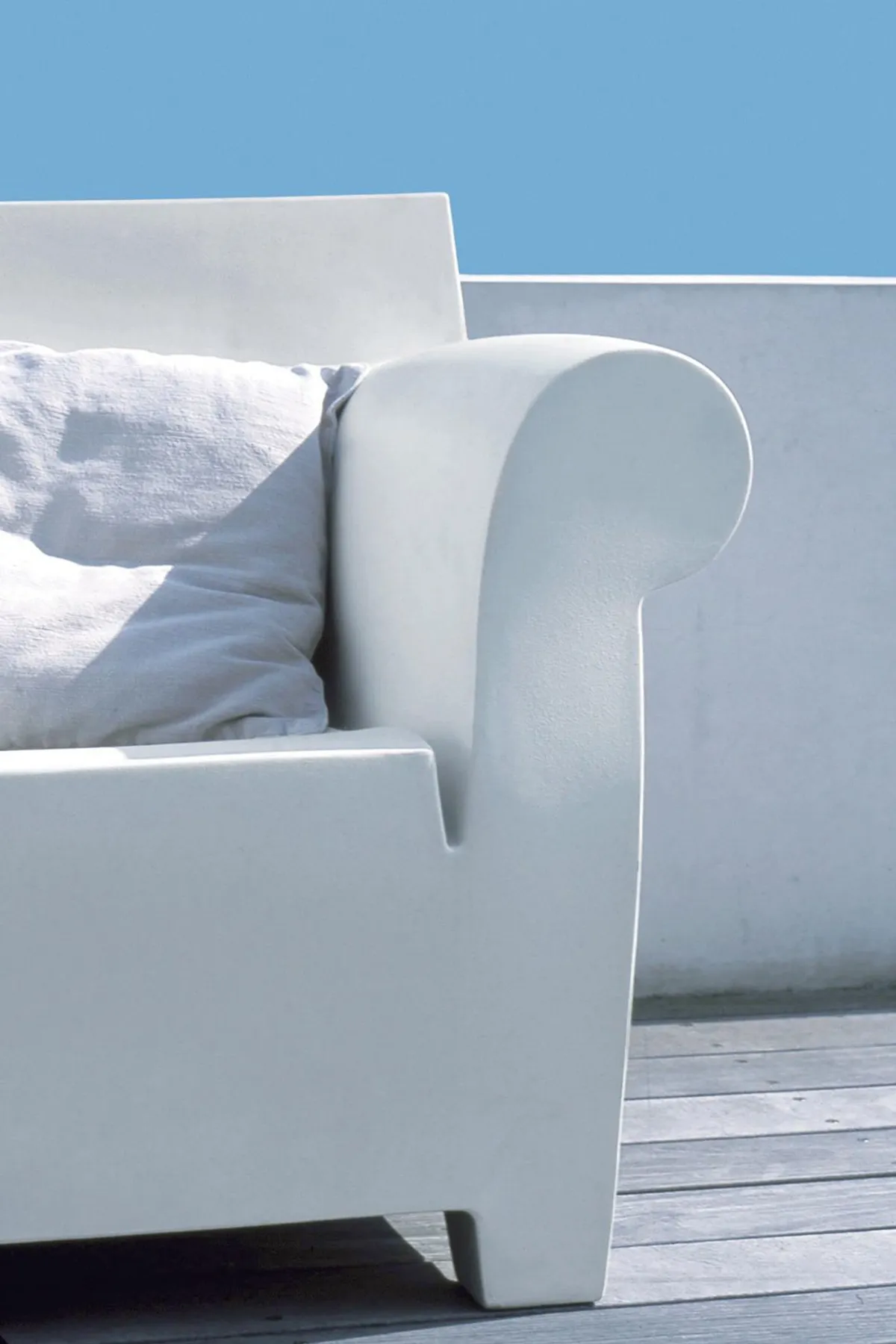 Bubble Club armchair outdoor white