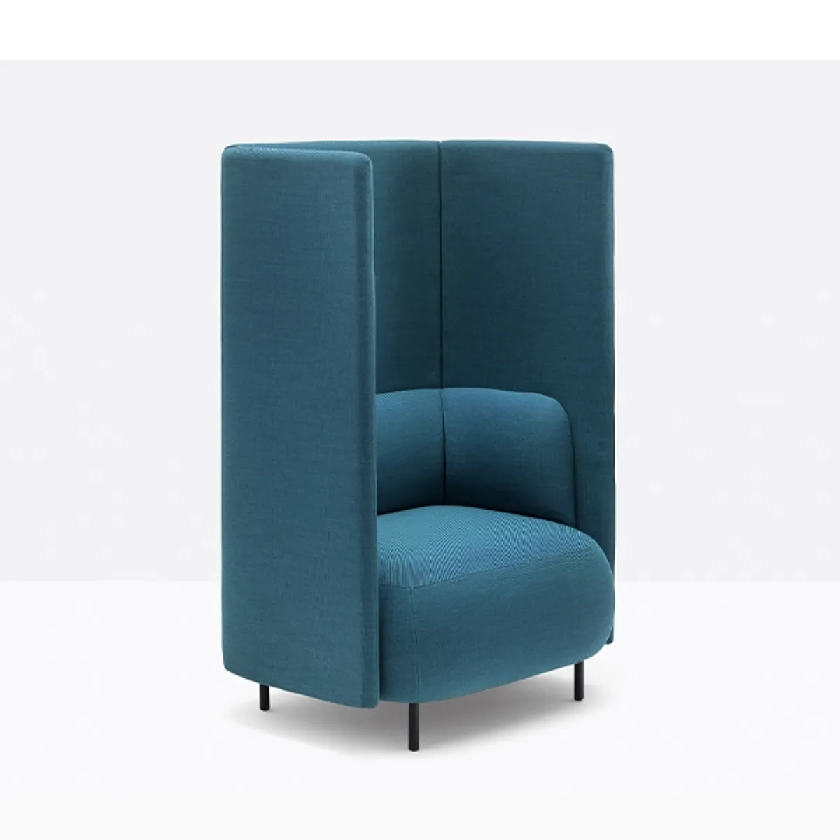 Buddy Hub chair Inside Out Contracts5