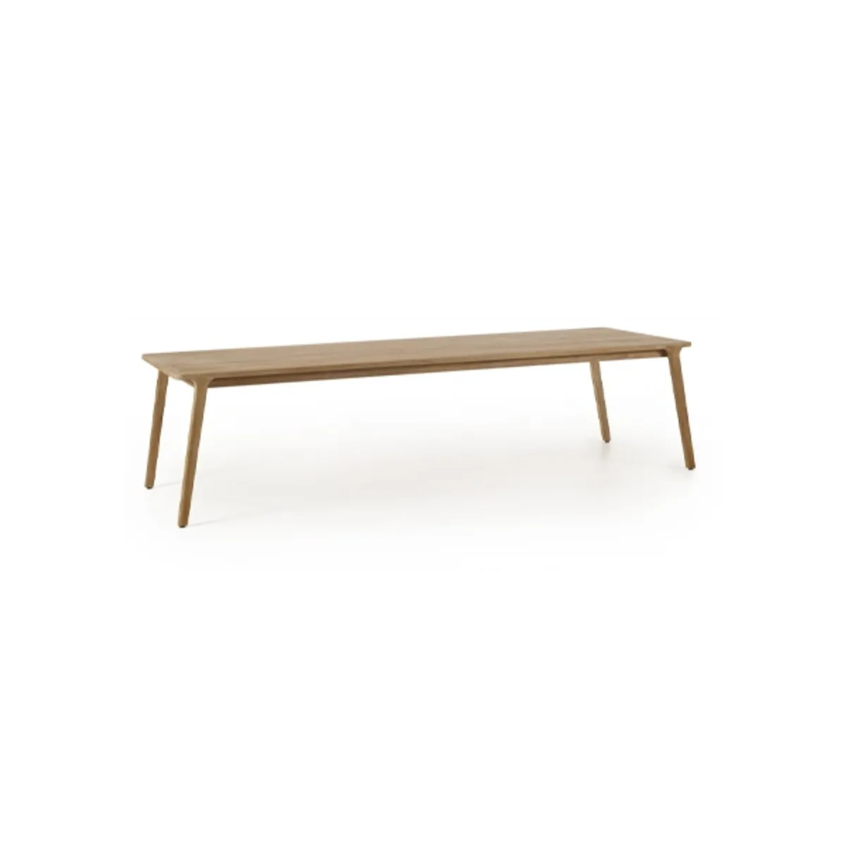 Carnelia large dining table Inside Out Contracts2