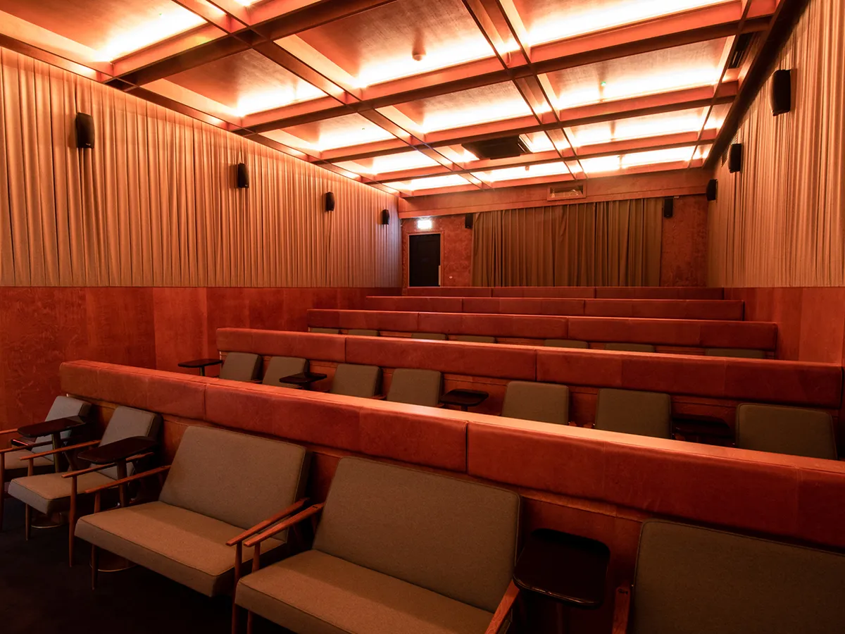Devlin Hotel Stellas Cinema With Fox Lounge Chairs Insideoutcontracts