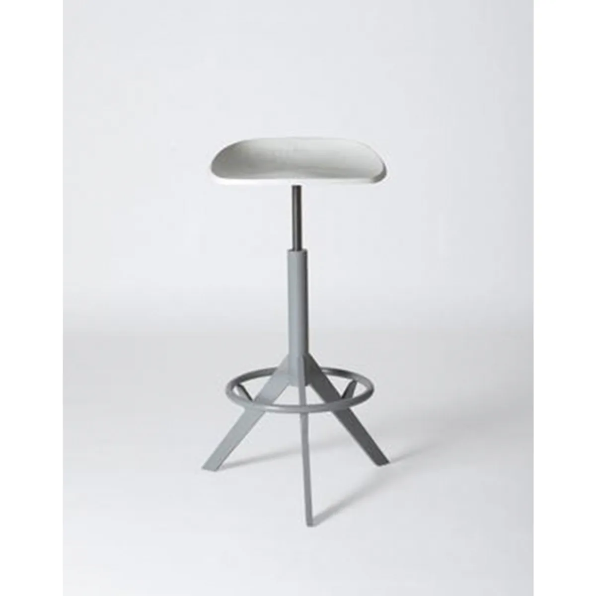 Diego Screw Top Stool 02 Inside Out Contracts