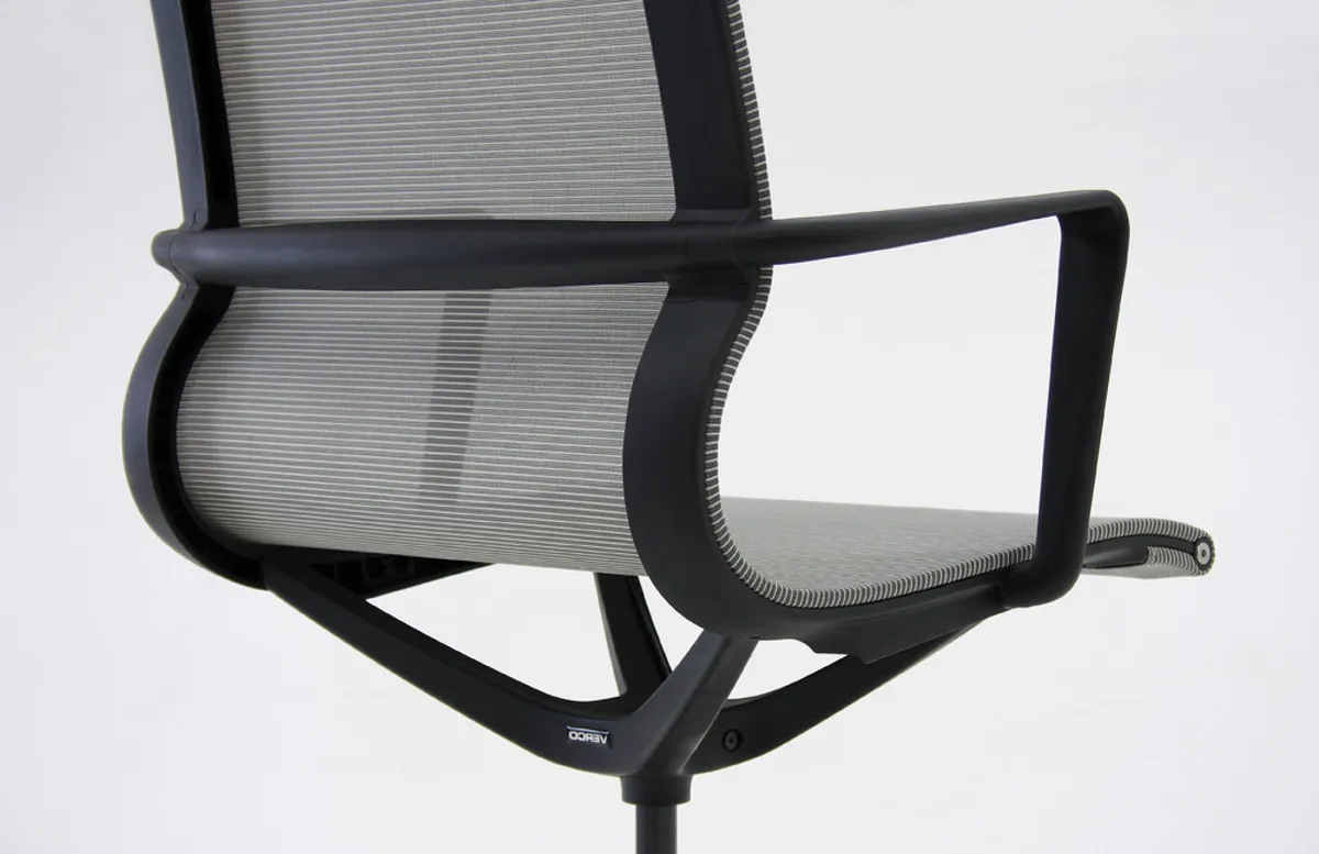Flux task chair | Inside Out Contracts