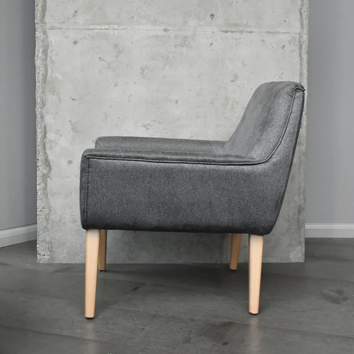 Hepburn Lounge Chair 001 3