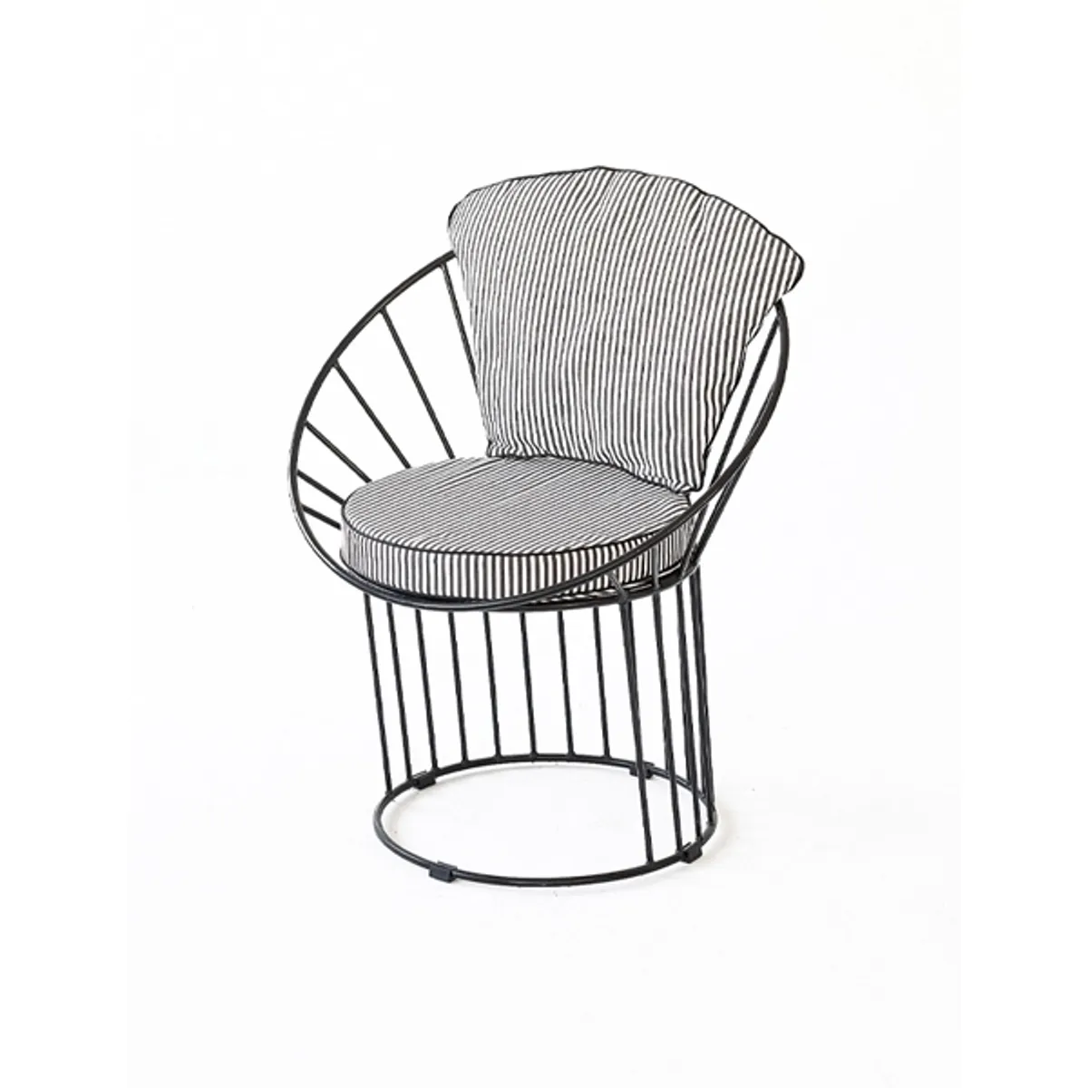 Illume armchair Inside Out Contracts4