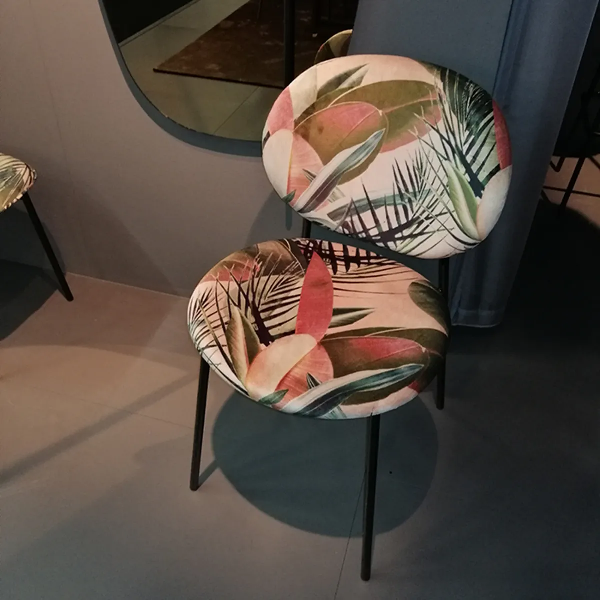 Ines Side Chair Immcologne Inside Out Contracts