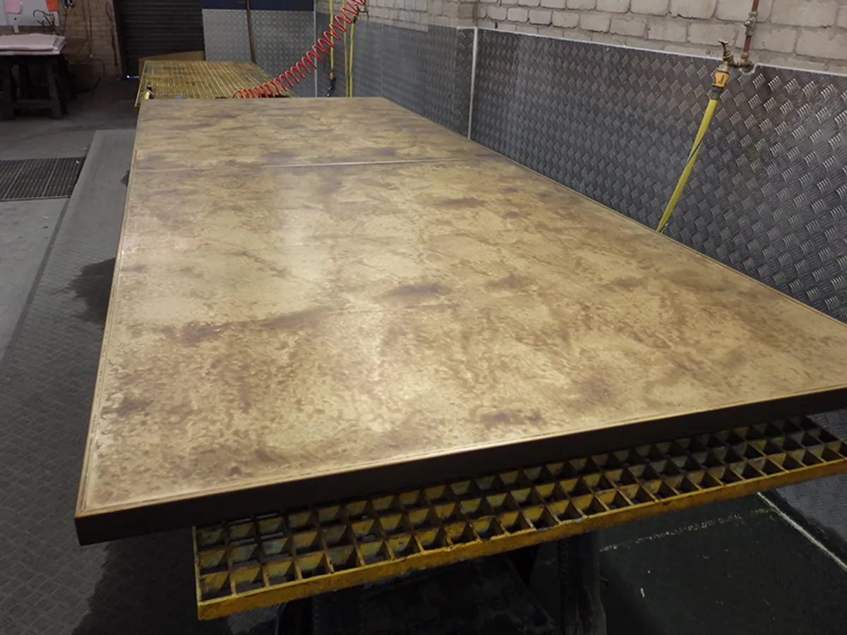 Metal Top Brass Aged Table Workshop 0204