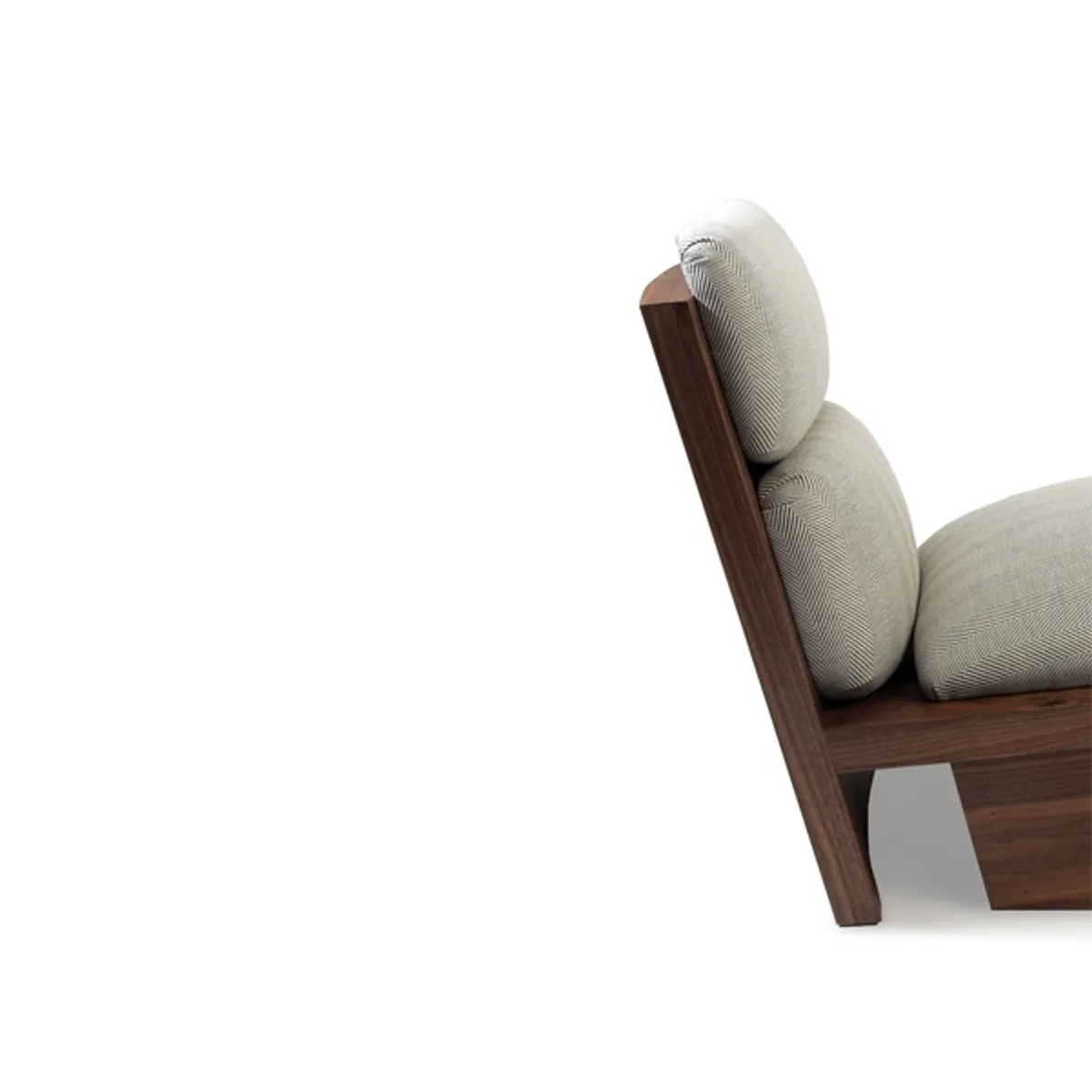Mirka lounge chair Inside Out Contracts2