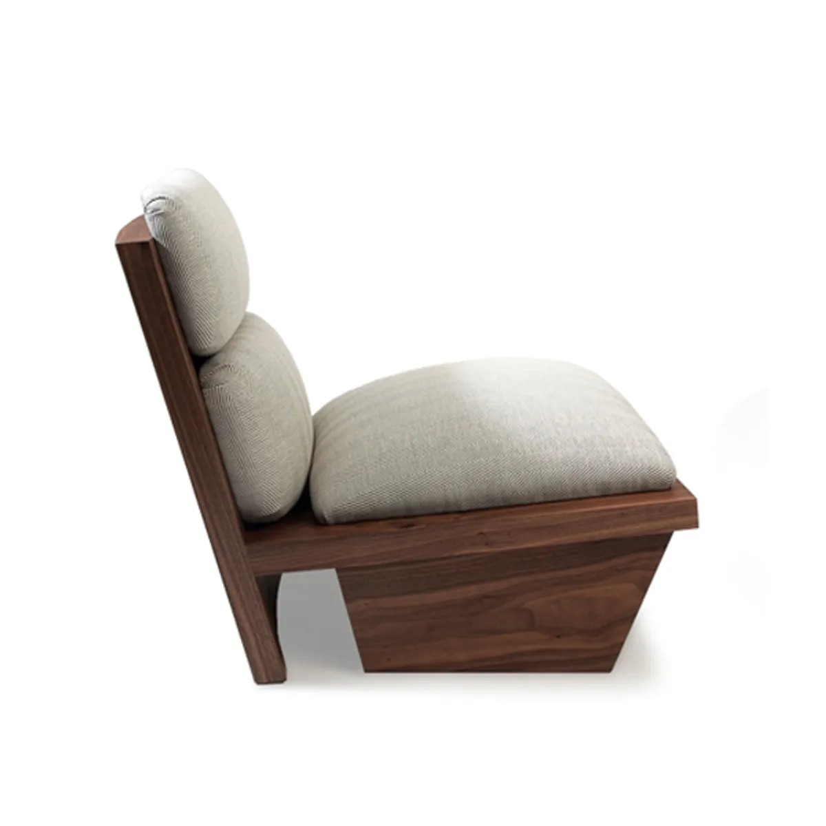 Mirka lounge chair Inside Out Contracts5