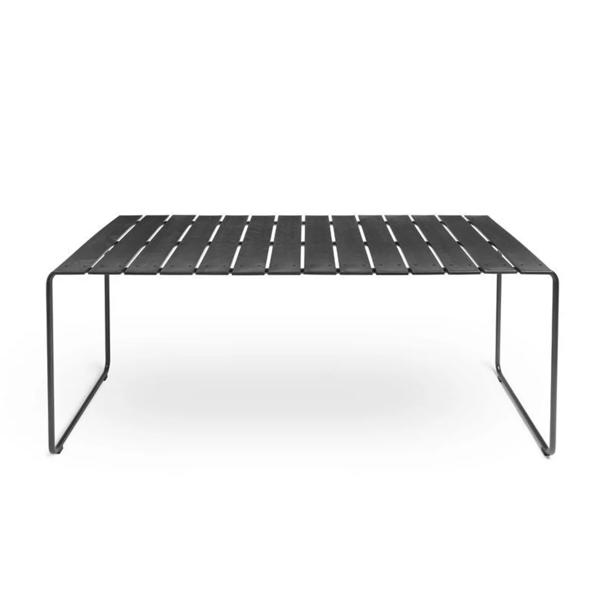 Ocean Table Recycled Plastic Waste With Metal Sled Legs Outdoor 4 Person Dining Table In Black 003 Inside Out Contracts