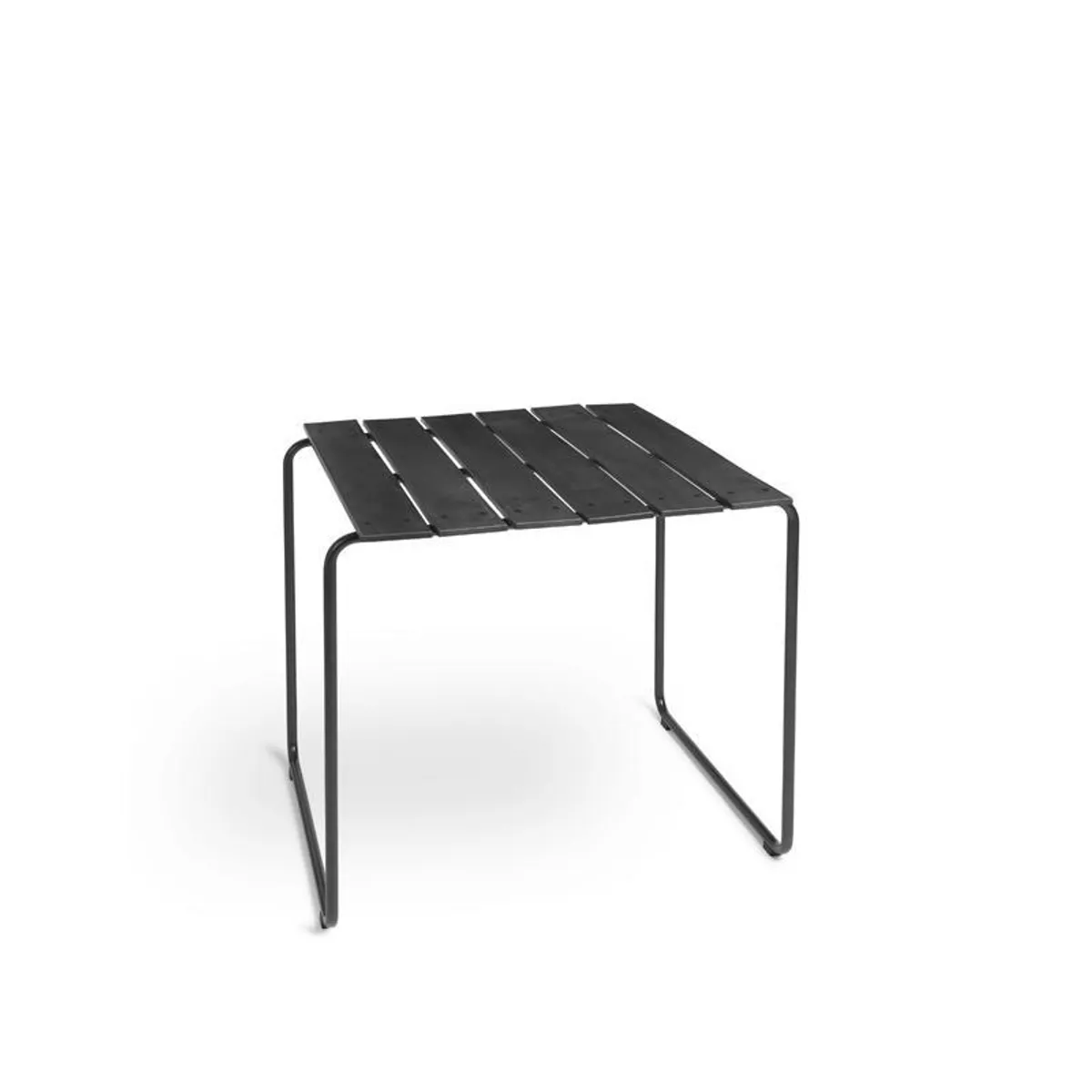 Ocean Table Recycled Plastic Waste With Metal Sled Legs Outdoor Dining Table In Black Inside Out Contracts