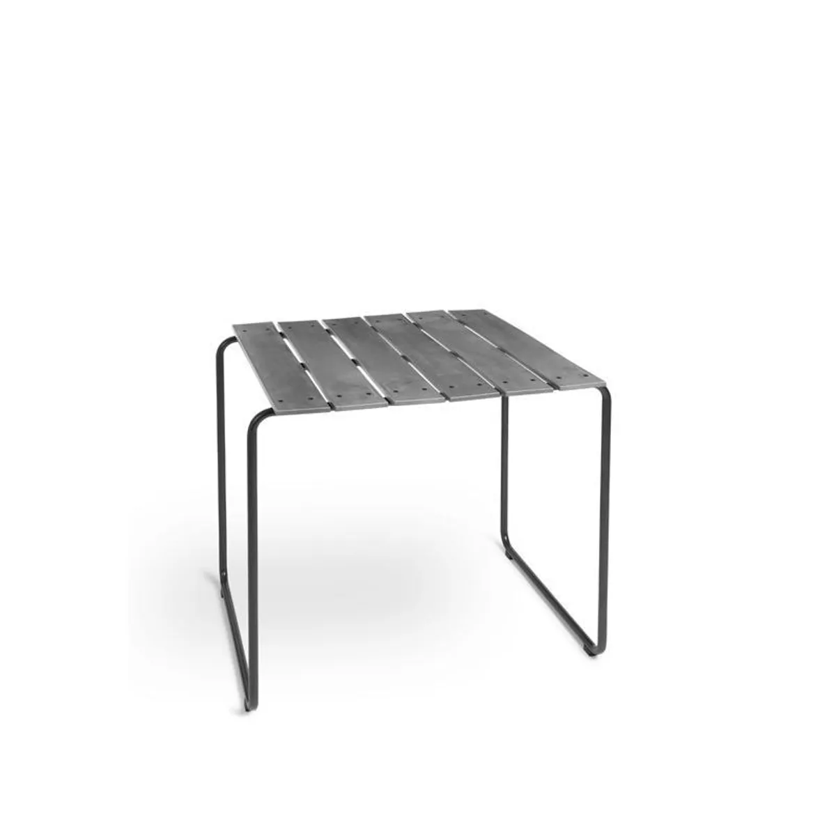 Ocean Table Recycled Plastic Waste With Metal Sled Legs Outdoor Dining Table In Grey Inside Out Contracts