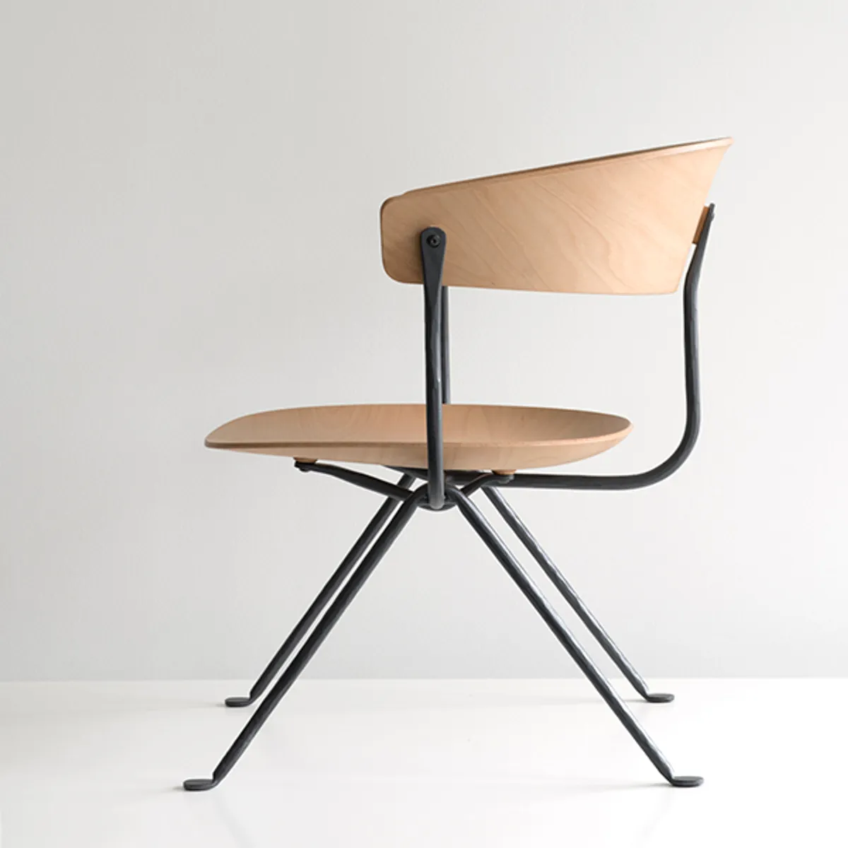 Officina Low Chair 1