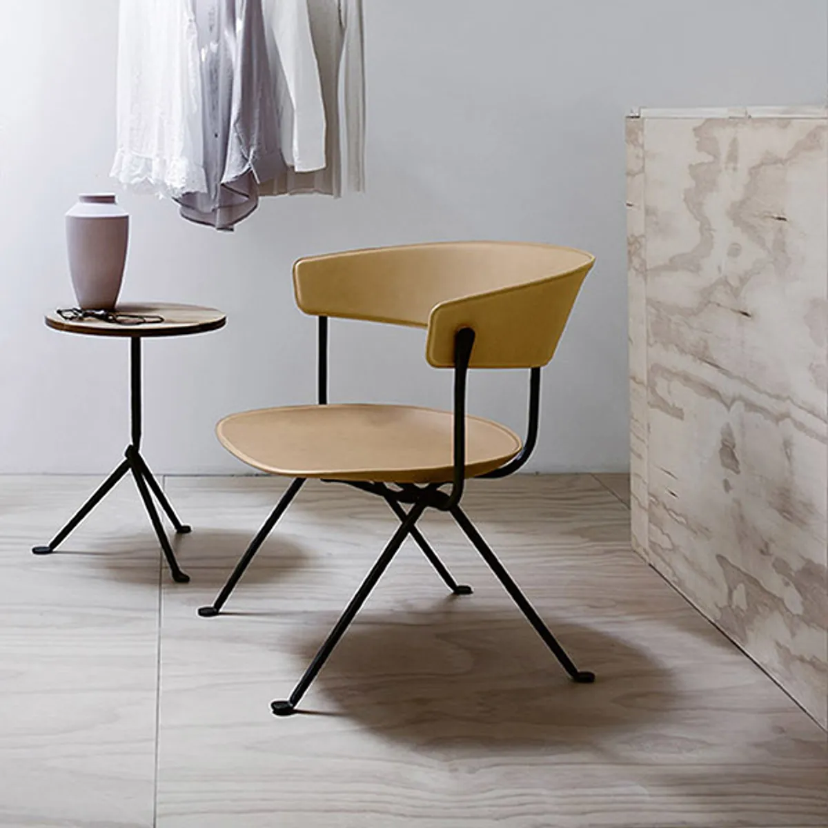 Officina Low Chair 2