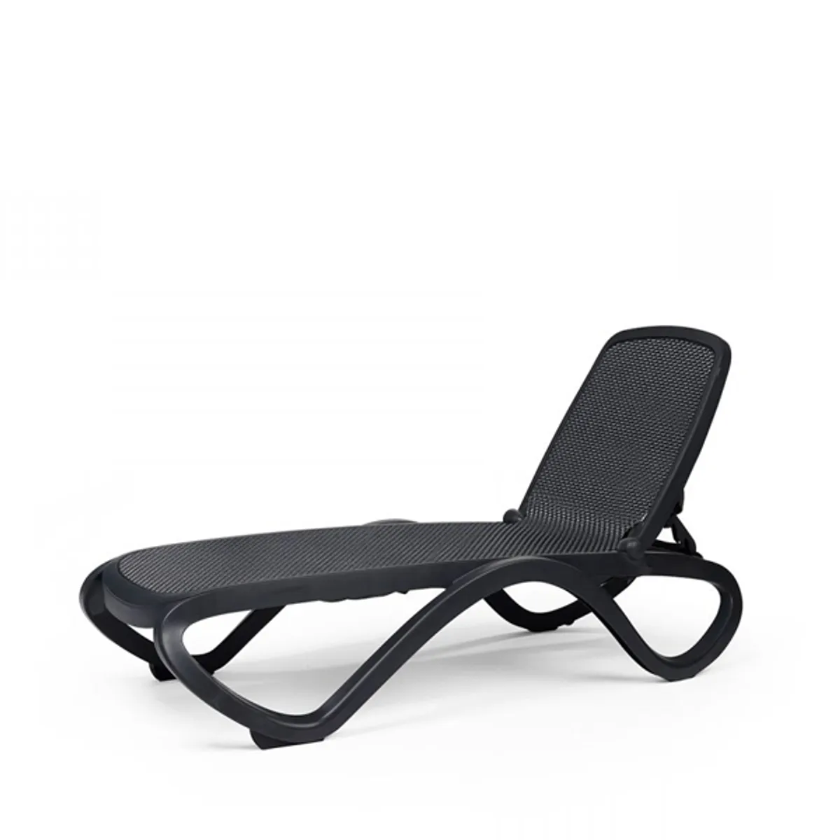 Omega lounger Inside Out Contracts9