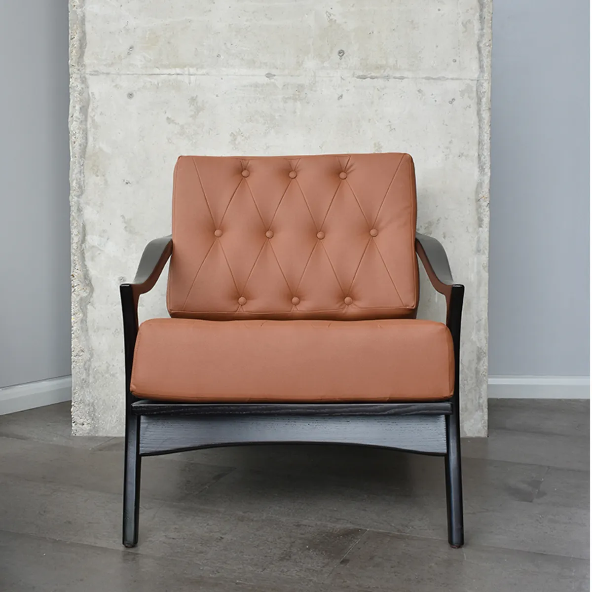 Paddy Lounge Chair 001 1