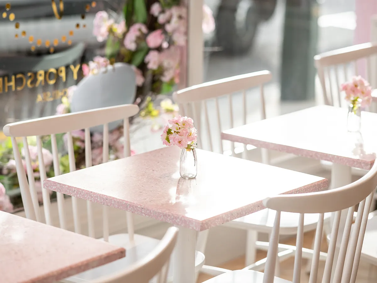 Peggy Porschen Chelsea Photo By Tom Bird 29 Commercial Furniture By Insideoutcontracts
