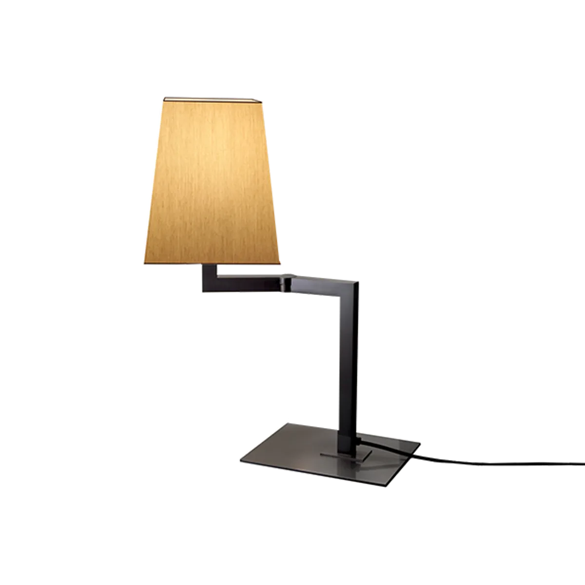 Web Quadra Table Lamp