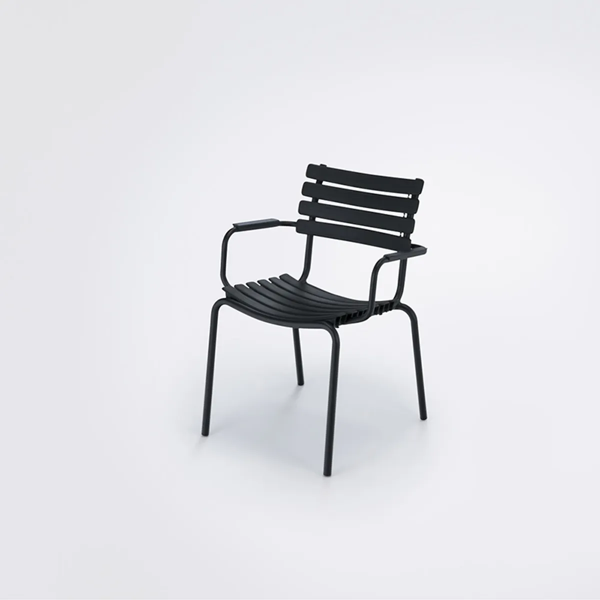 Snip Chair Metal And Plastic Outdoor Chair For Hotels And Cafe Gardens 349