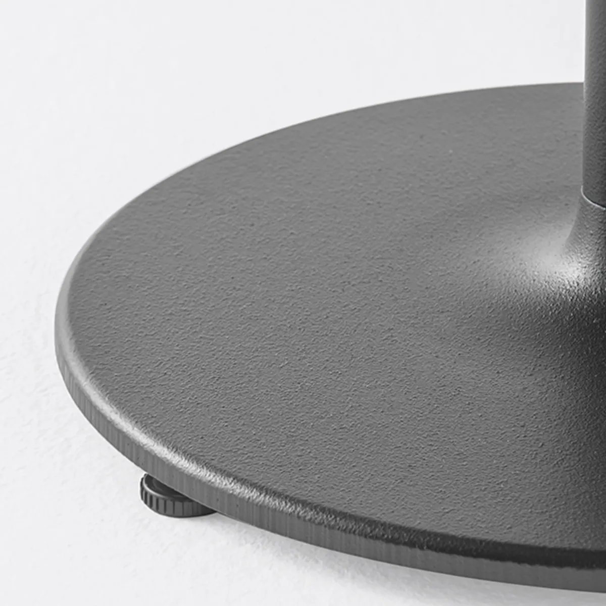 Stylus Round Table Base Levelling Detail