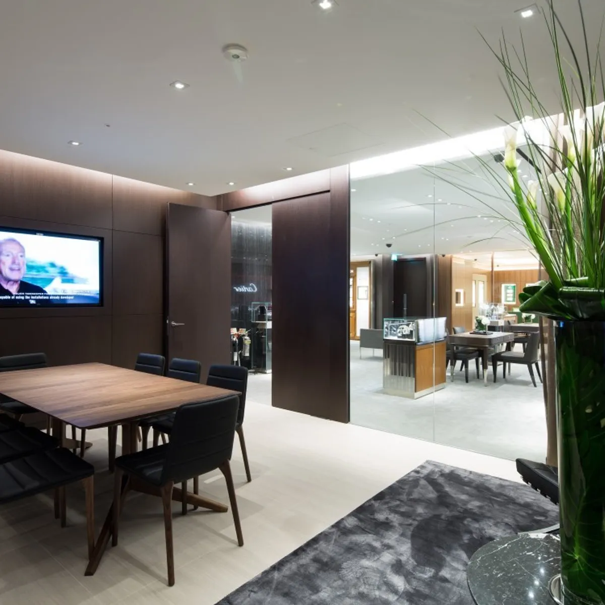 Swiss Watches Oxford Street Retail Furniture By Inside Out Contracts 025