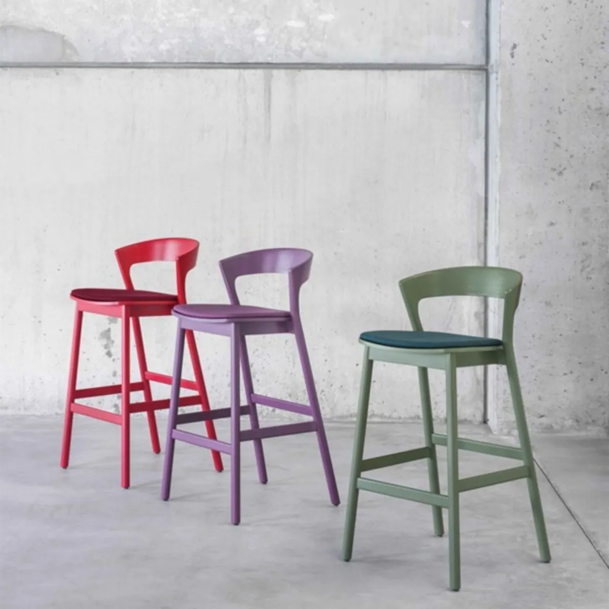 Thora soft bar stool Inside Out Contracts5