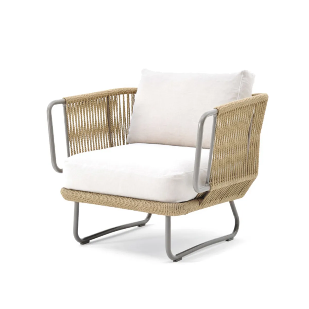 Babylon Lounge Chair Outdoor Lounge Furniture For Poolside Cafes And Hotel Terraaces Detail Insideoutcontracts 031