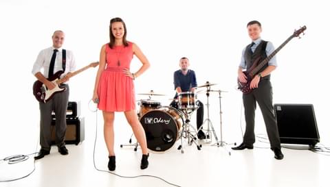 Faces Berkshire Live Party Band for hire Gecko Live Entertainment