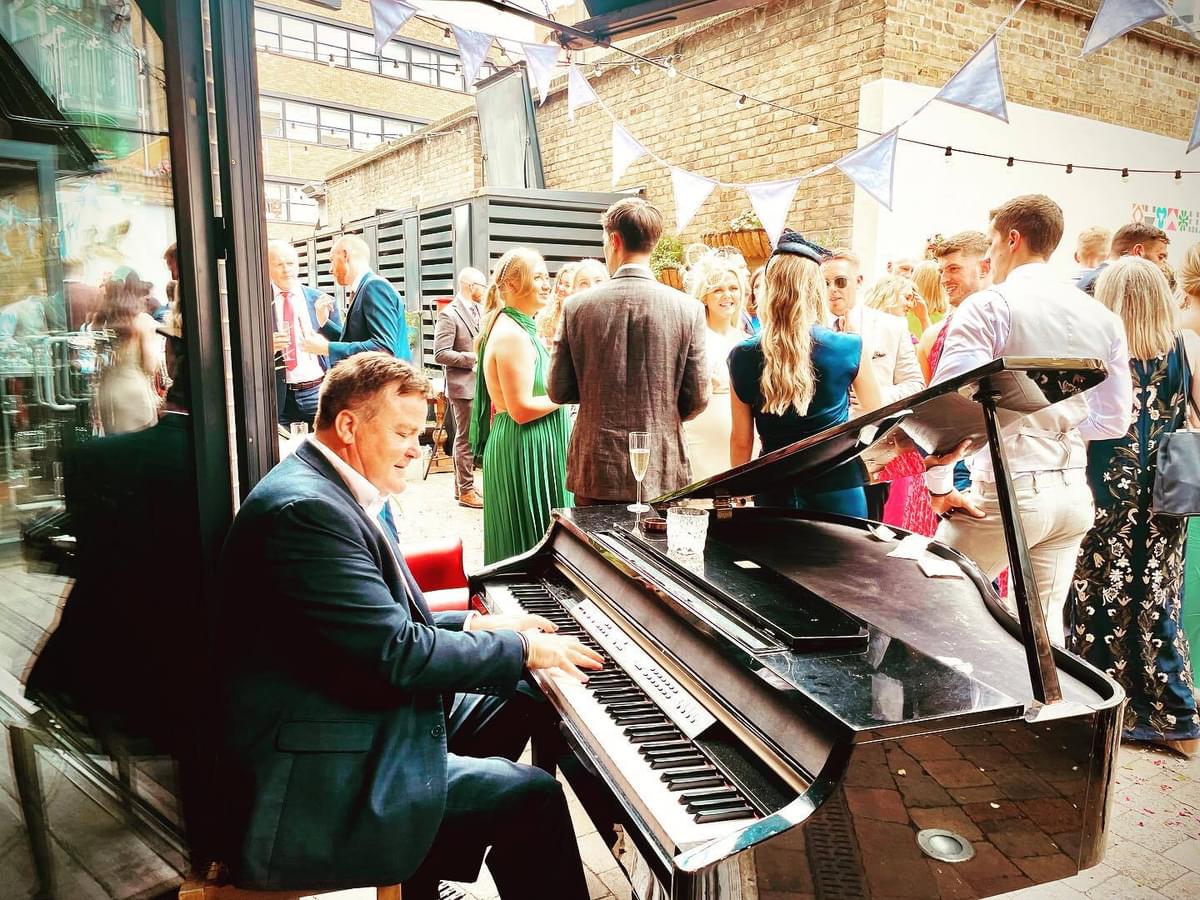 Pianist Richard Wedding Entertainment Gecko Live Pianist Richard Wedding Entertainment Gecko Live